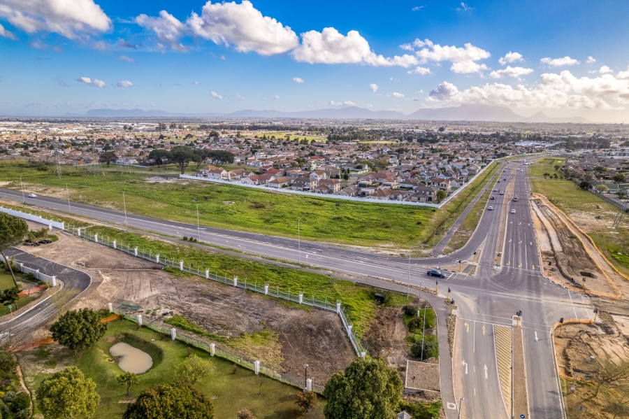 3 Bedroom Property for Sale in Zevenzicht Western Cape